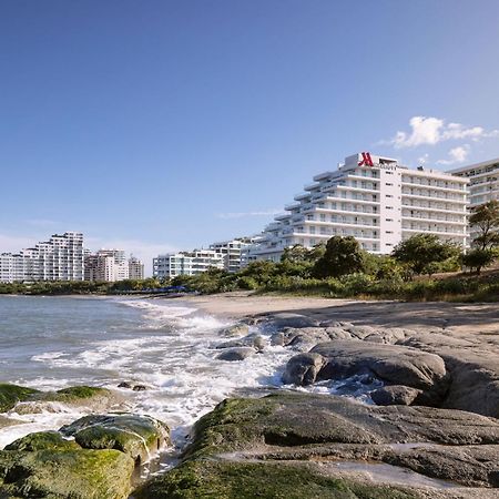 Santa Marta Marriott Resort Playa Dormida Exterior foto The hotel from the beach