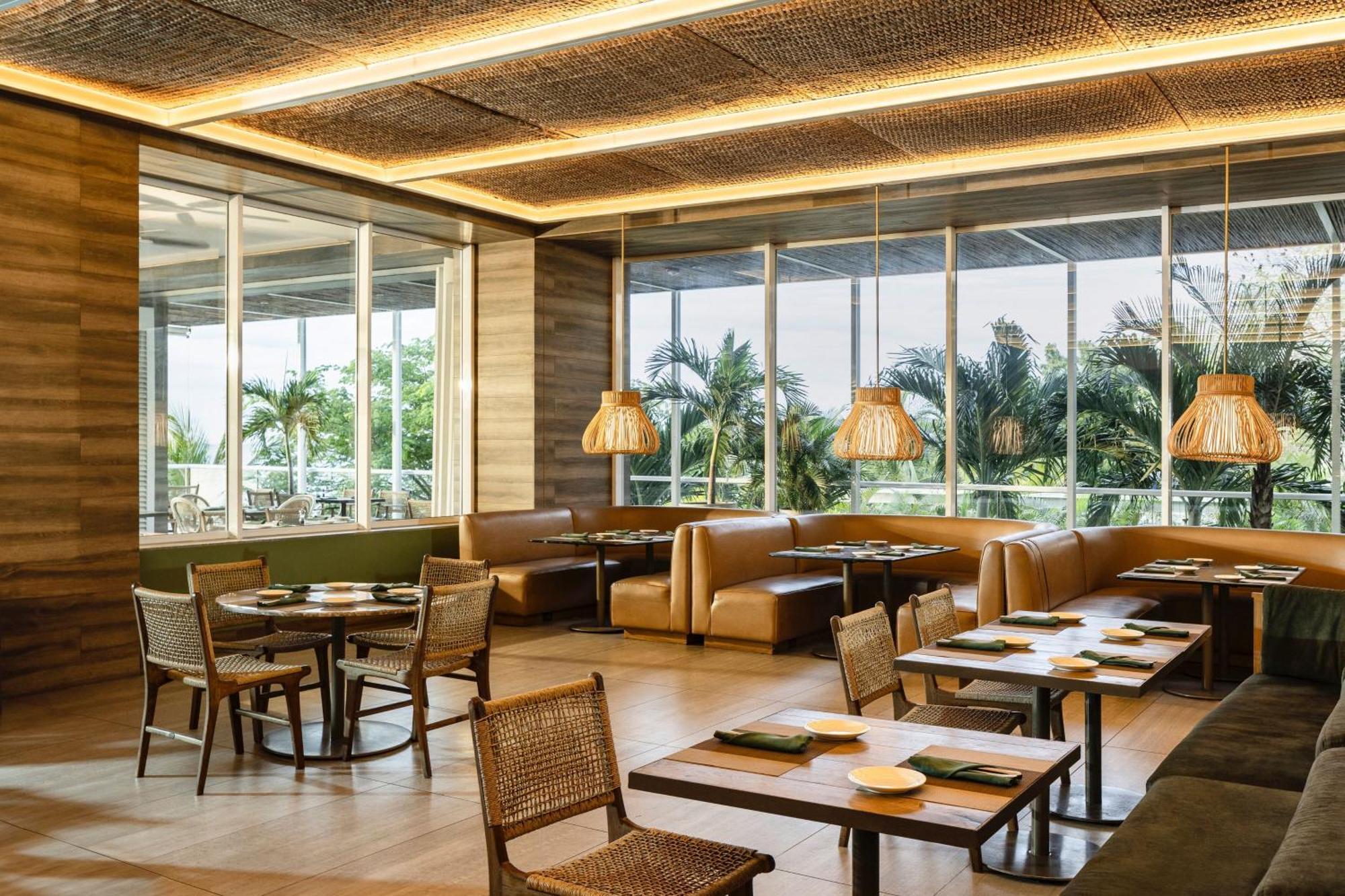 Santa Marta Marriott Resort Playa Dormida Exterior foto The interior of the restaurant