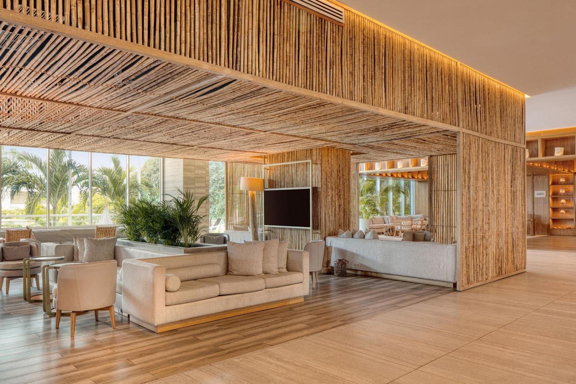 Santa Marta Marriott Resort Playa Dormida Exterior foto The lobby of the hotel